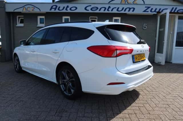 Ford Focus (2019) thumbnail 4
