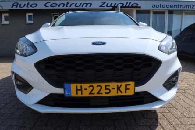 Ford Focus (2019) thumbnail 5