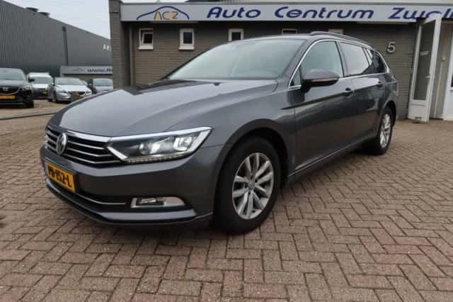 Volkswagen Passat (2017) thumbnail 1