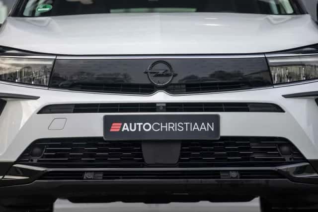 Opel Grandland (2022) thumbnail 17