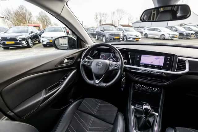 Opel Grandland (2022) thumbnail 21