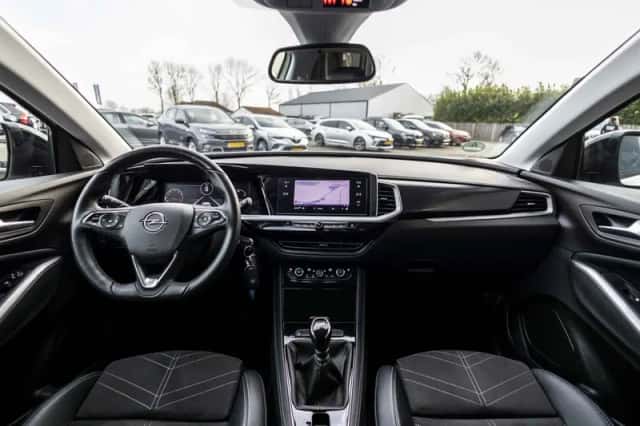Opel Grandland (2022) thumbnail 33