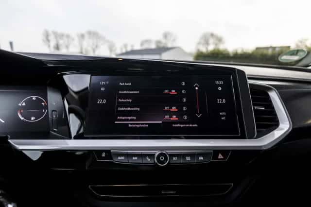 Opel Grandland (2022) thumbnail 66