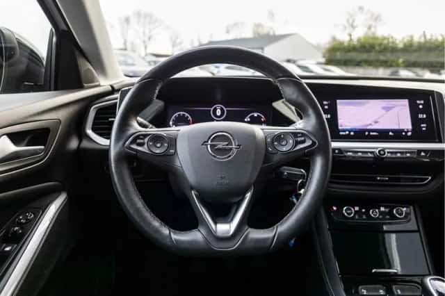 Opel Grandland (2022) thumbnail 8