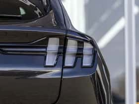 Ford Mustang (2022) thumbnail 39