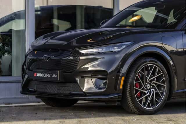 Ford Mustang (2022) thumbnail 54