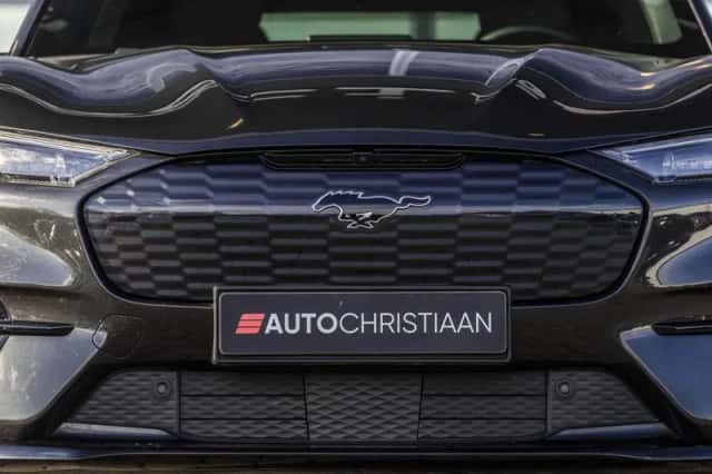 Ford Mustang (2022) thumbnail 55