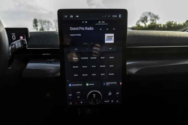 Ford Mustang (2022) thumbnail 67