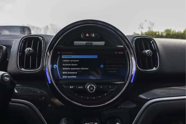 MINI Countryman (2019) thumbnail 29
