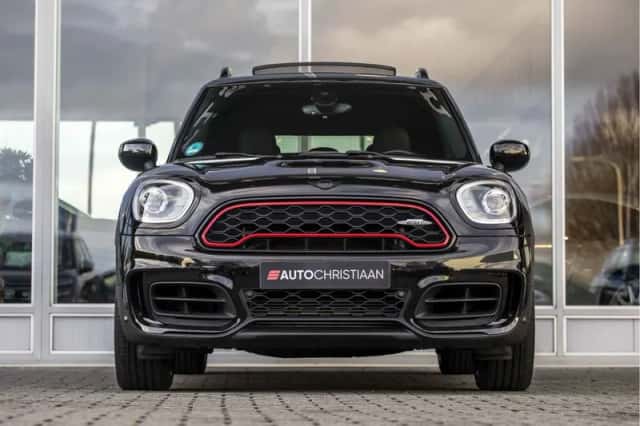 MINI Countryman (2019) thumbnail 4