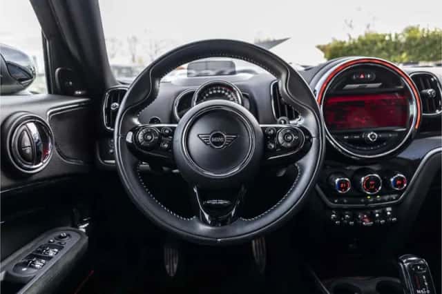 MINI Countryman (2019) thumbnail 8