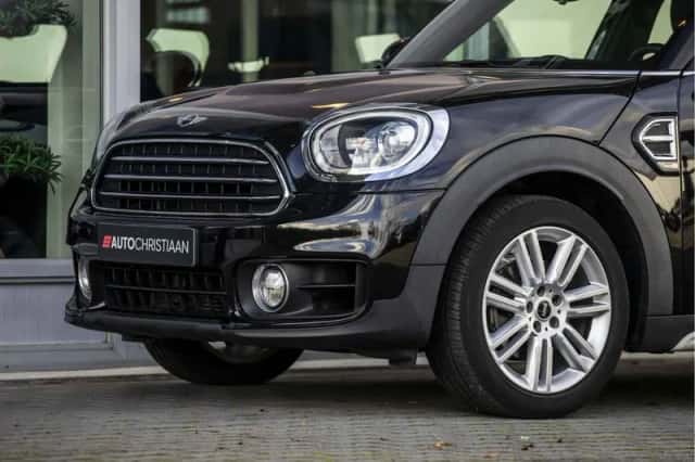 MINI Countryman (2018) thumbnail 16