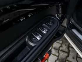 MINI Countryman (2018) thumbnail 22