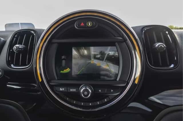 MINI Countryman (2018) thumbnail 23