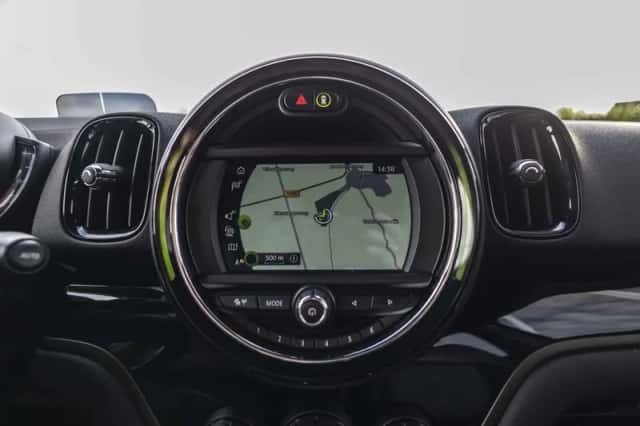 MINI Countryman (2018) thumbnail 24