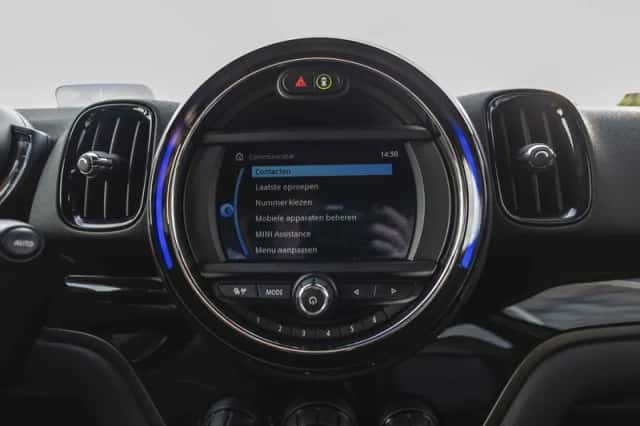 MINI Countryman (2018) thumbnail 26