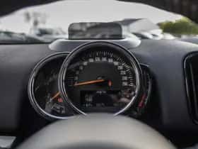 MINI Countryman (2018) thumbnail 45