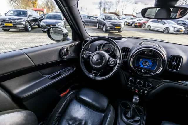 MINI Countryman (2018) thumbnail 57
