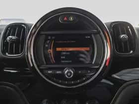 MINI Countryman (2018) thumbnail 61