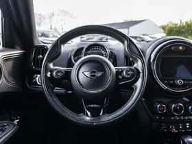 MINI Countryman (2018) thumbnail 8