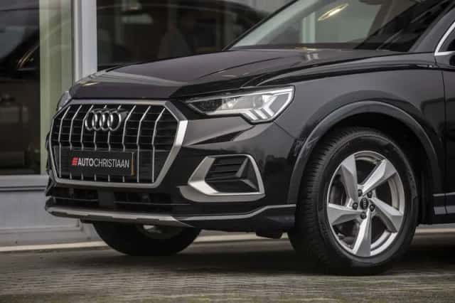 Audi Q3 (2021) thumbnail 16