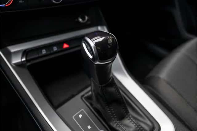 Audi Q3 (2021) thumbnail 23