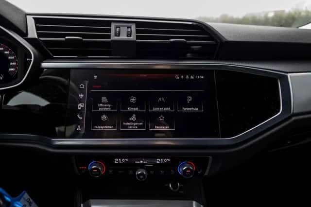 Audi Q3 (2021) thumbnail 28