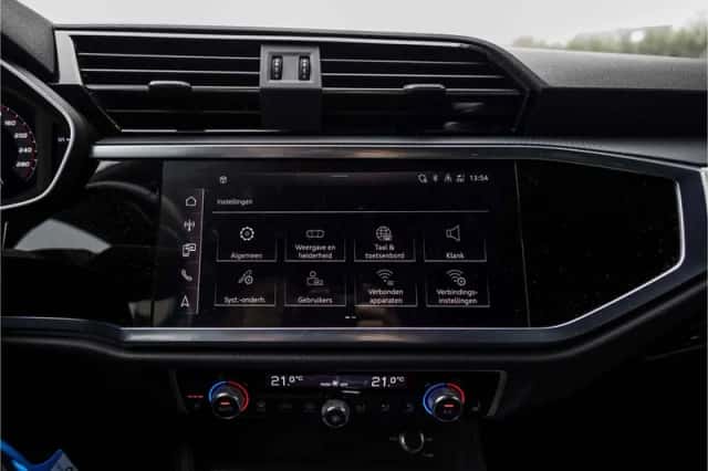 Audi Q3 (2021) thumbnail 29
