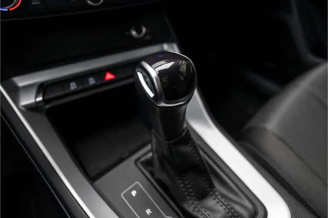 Audi Q3 (2021) thumbnail 60