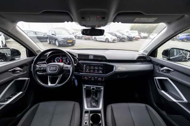 Audi Q3 (2021) thumbnail 7