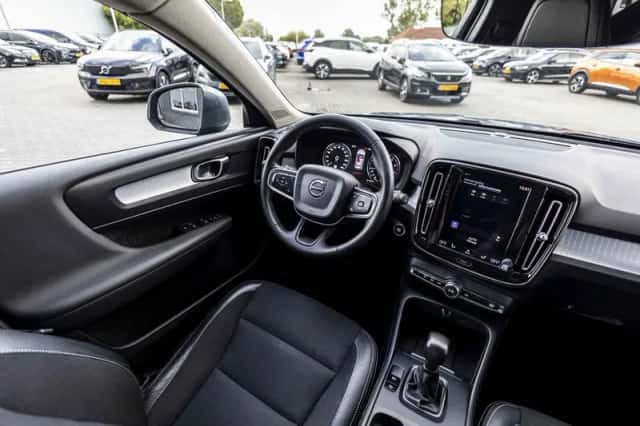Volvo XC40 (2019) thumbnail 21