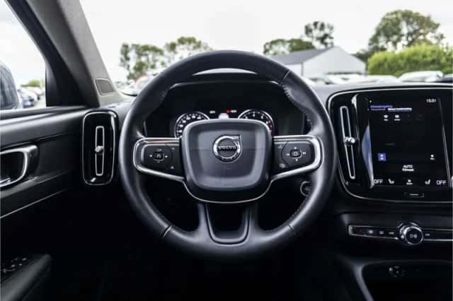 Volvo XC40 (2019) thumbnail 8