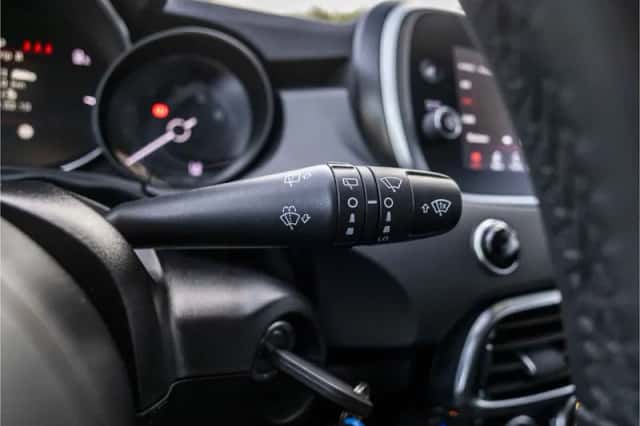 Fiat 500X (2023) thumbnail 35
