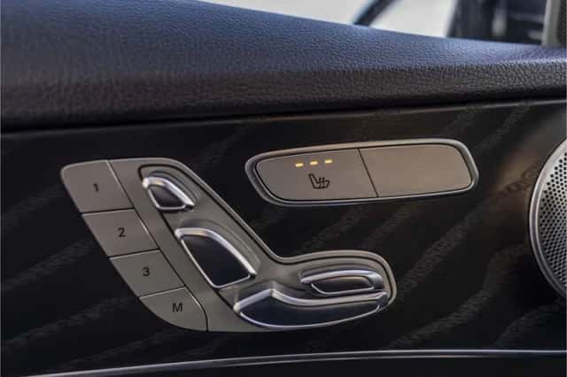 Mercedes-Benz C-Klasse (2016) thumbnail 23