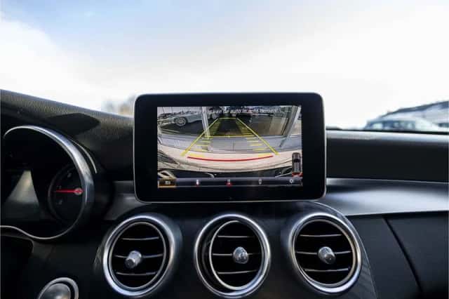 Mercedes-Benz C-Klasse (2016) thumbnail 25