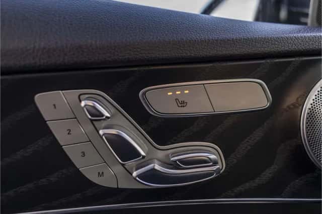Mercedes-Benz C-Klasse (2016) thumbnail 65