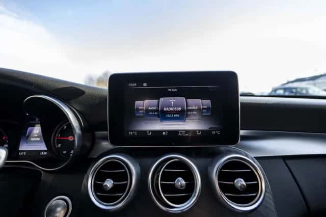 Mercedes-Benz C-Klasse (2016) thumbnail 68