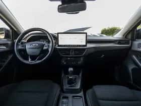 Ford Focus (2023) thumbnail 30