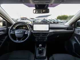 Ford Focus (2023) thumbnail 7