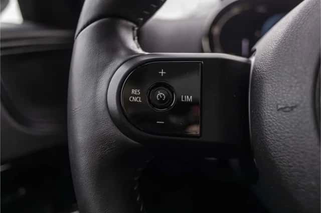 MINI Countryman (2023) thumbnail 36