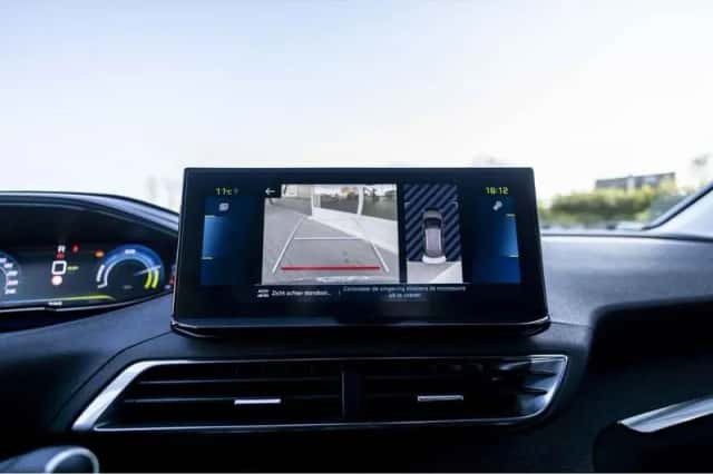Peugeot 3008 (2021) thumbnail 26