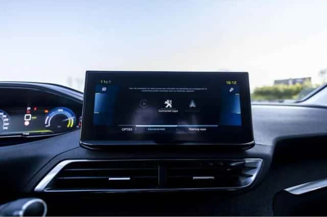 Peugeot 3008 (2021) thumbnail 27