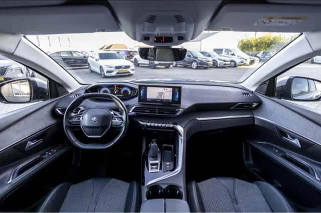 Peugeot 3008 (2021) thumbnail 28