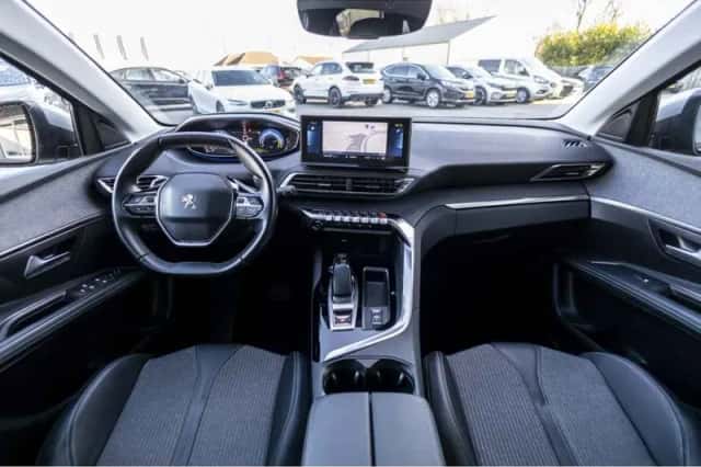 Peugeot 3008 (2021) thumbnail 29