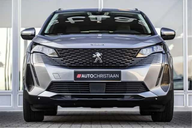 Peugeot 3008 (2021) thumbnail 4