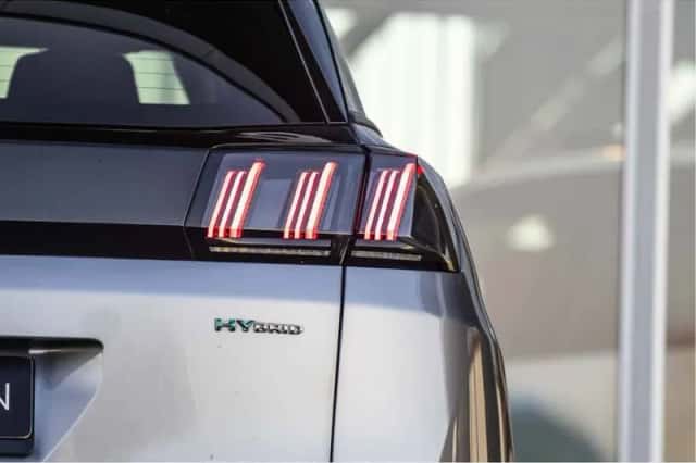 Peugeot 3008 (2021) thumbnail 37