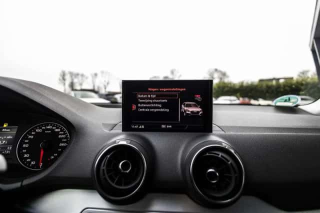 Audi Q2 (2019) thumbnail 25