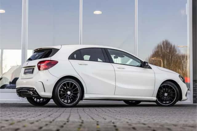 Mercedes-Benz A-Klasse (2016) thumbnail 3
