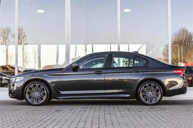 BMW 5-Serie (2020) thumbnail 6