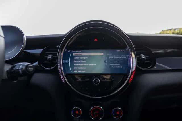 MINI Mini (2023) thumbnail 32